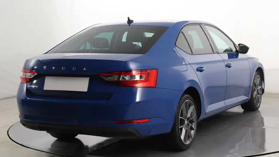 Skoda Superb -
