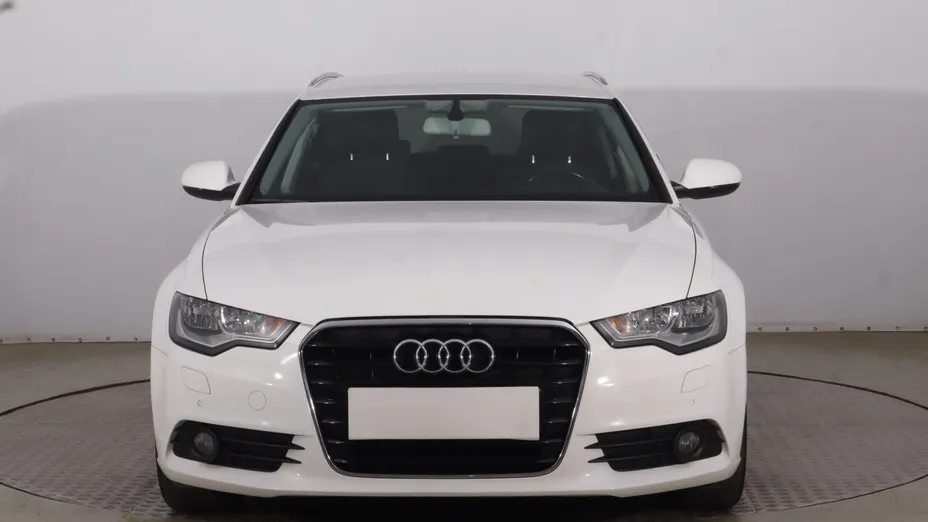 Audi A6 -