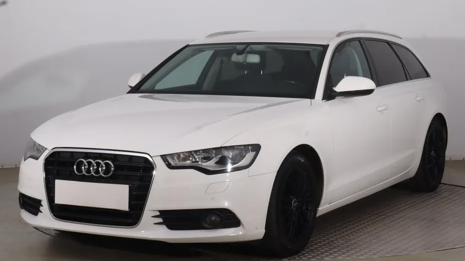 Audi A6 -