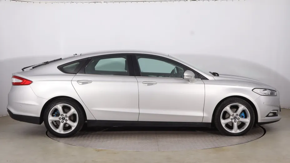 Ford Mondeo -