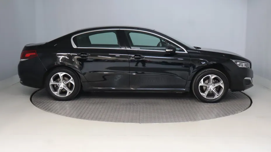 Peugeot 508 -
