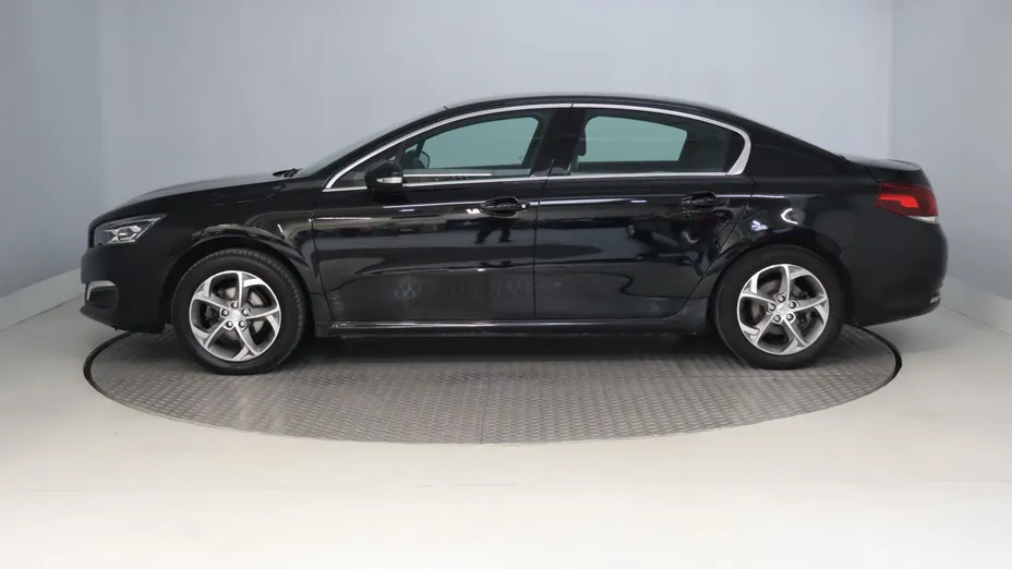 Peugeot 508 -