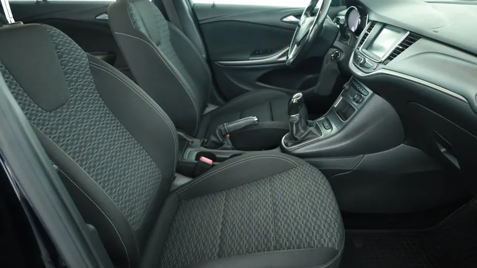 Opel Astra -