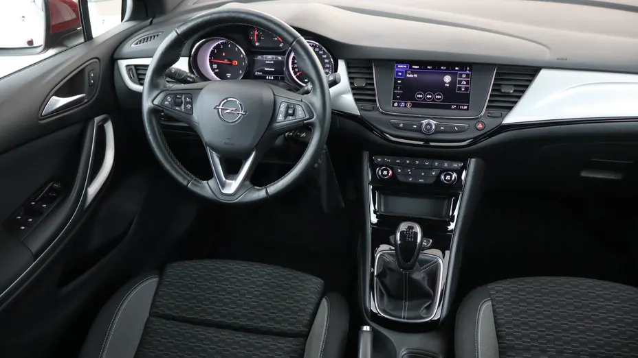 Opel Astra -