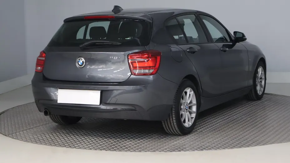 BMW Seria 1 -