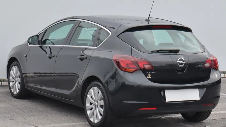 Opel Astra -