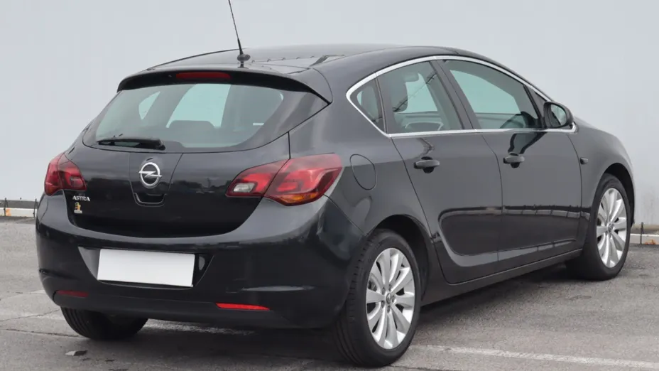 Opel Astra -