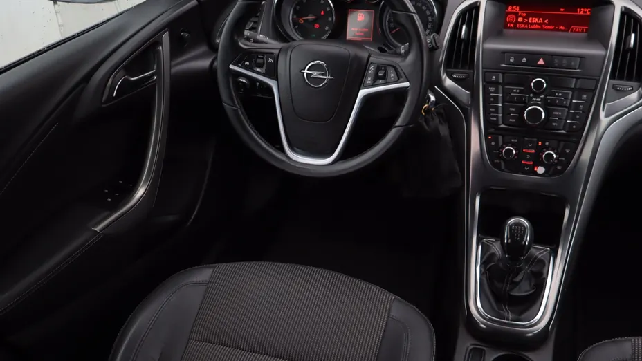 Opel Astra -