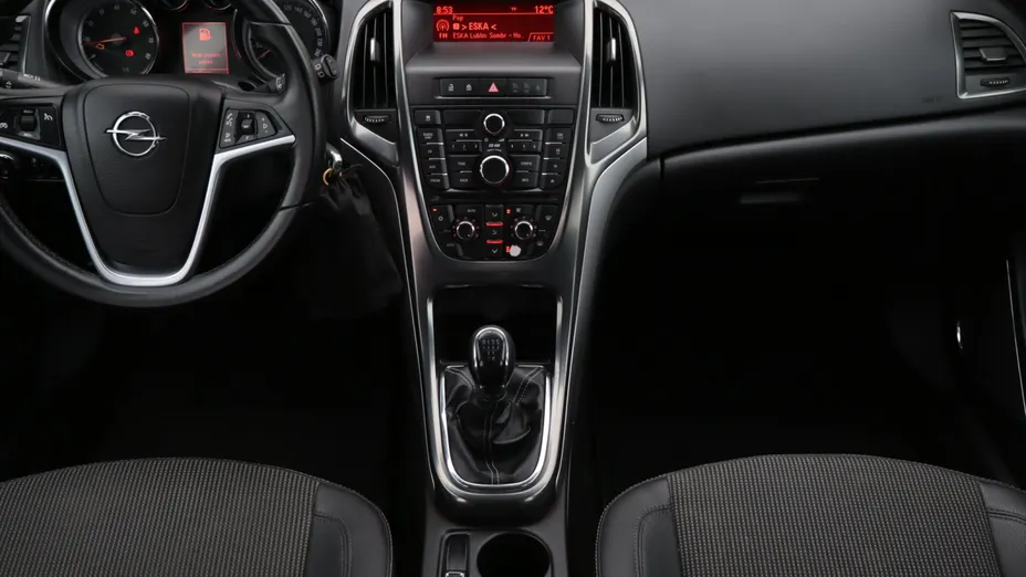 Opel Astra -
