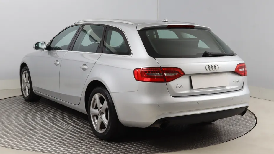 Audi A4 -