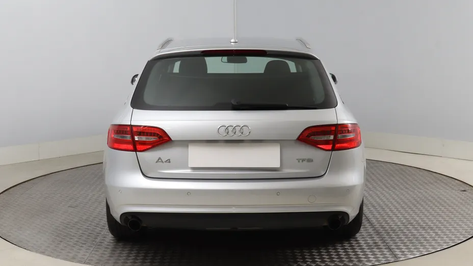 Audi A4 -