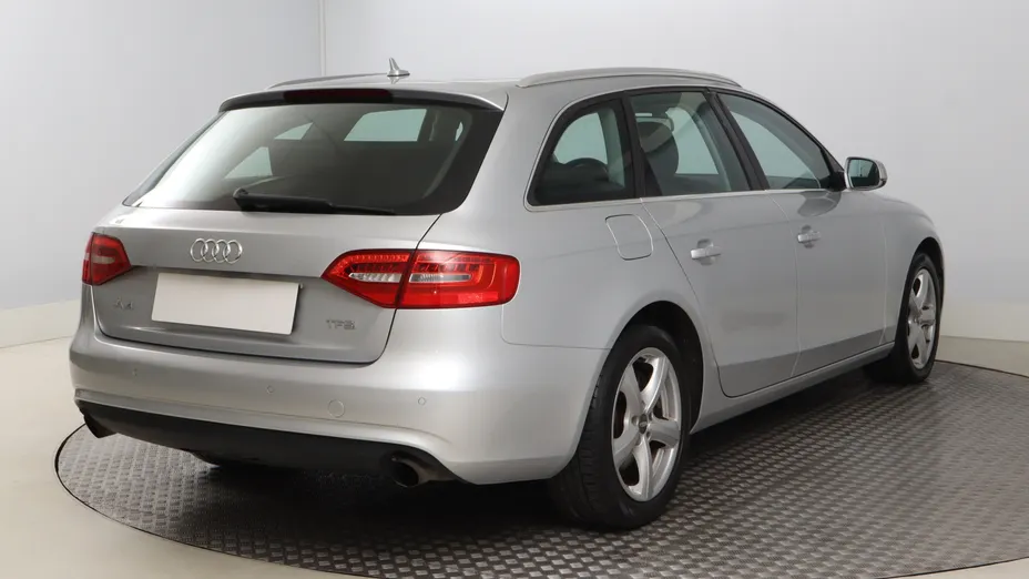 Audi A4 -