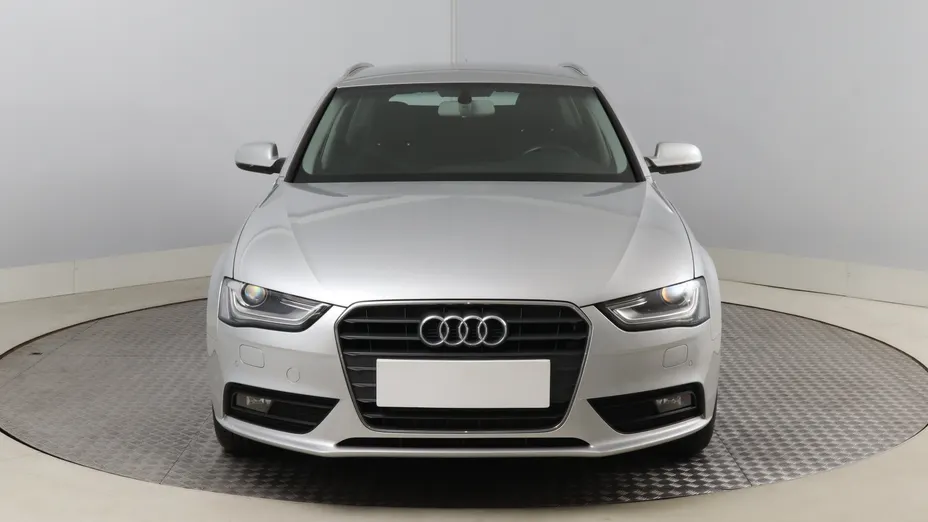 Audi A4 -