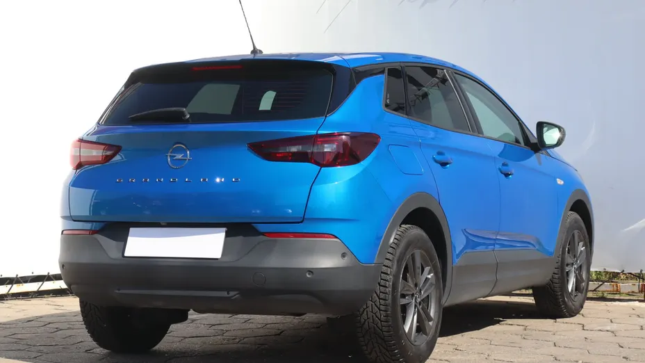 Opel Grandland -