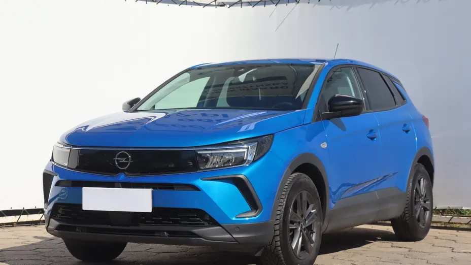 Opel Grandland -