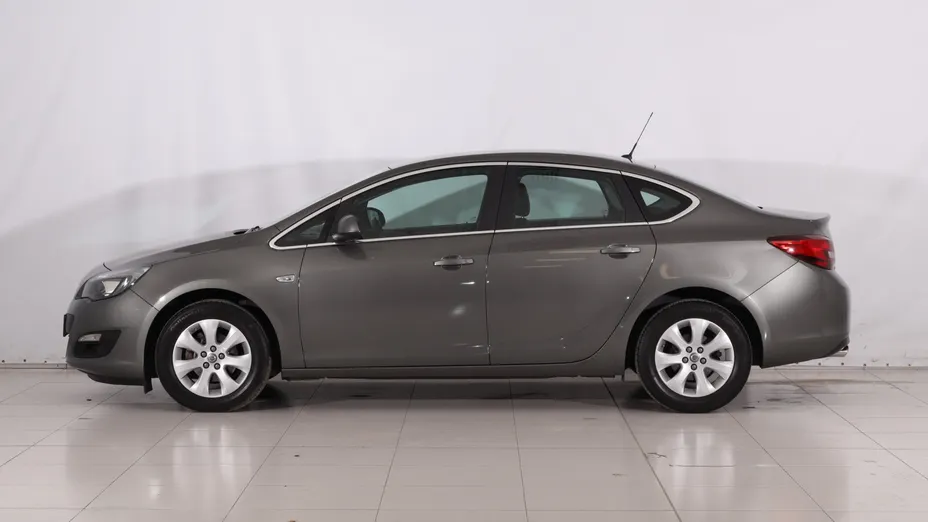Opel Astra -