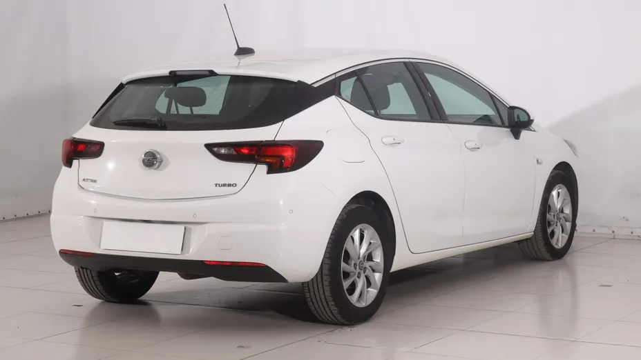 Opel Astra -