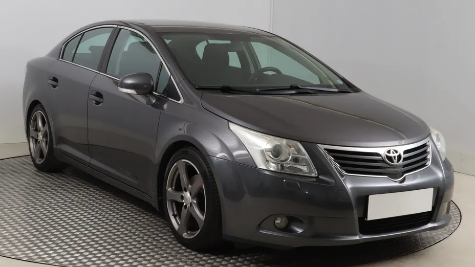 Toyota Avensis -