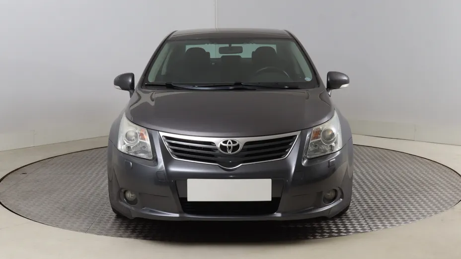 Toyota Avensis -