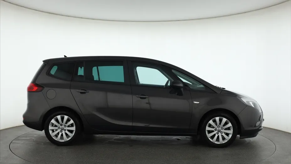 Opel Zafira -