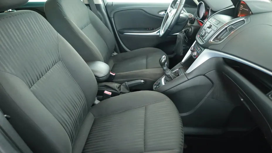 Opel Zafira -