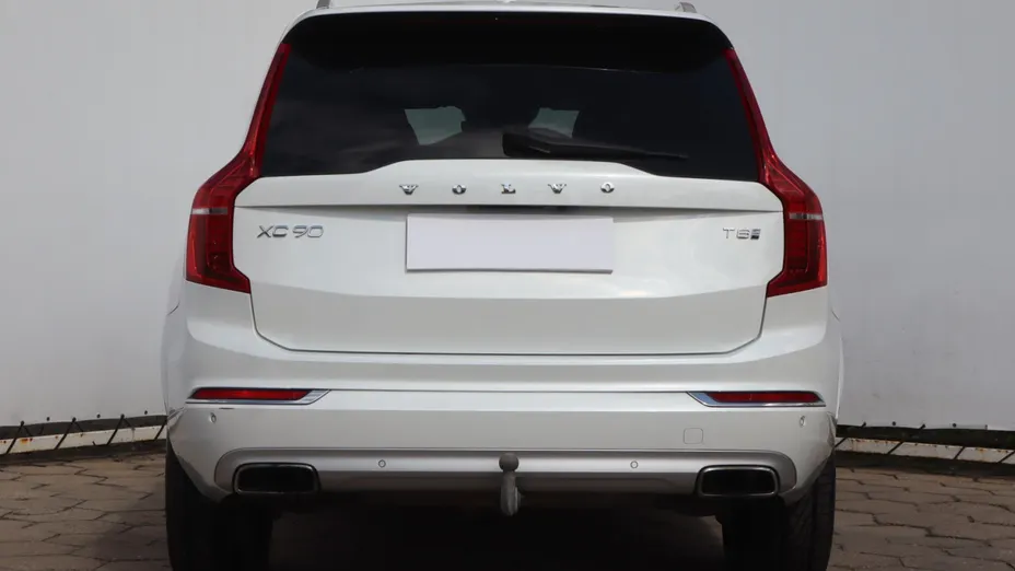 Volvo XC90 -
