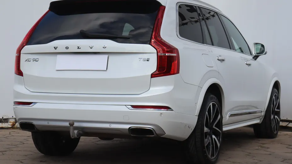 Volvo XC90 -