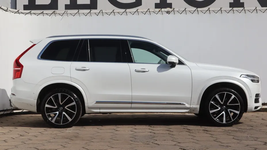 Volvo XC90 -