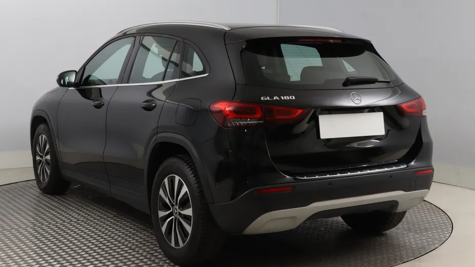 Mercedes GLA -