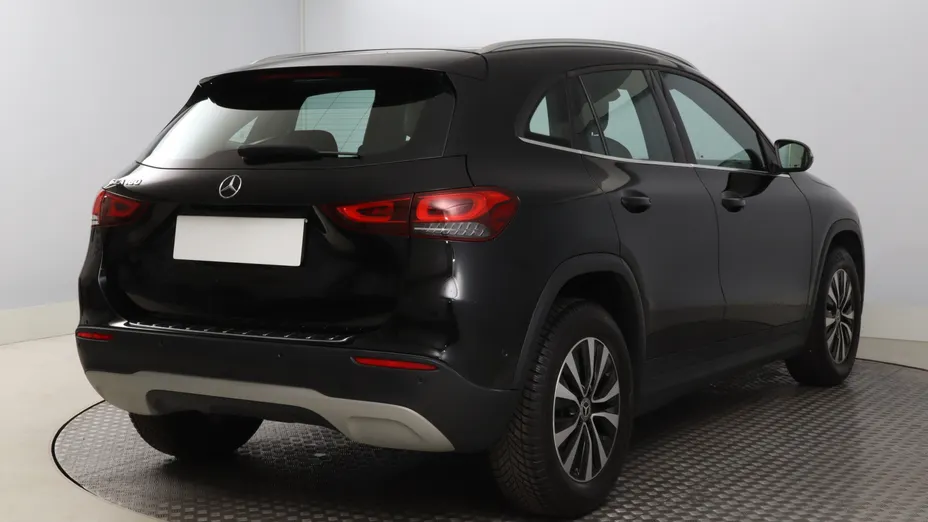 Mercedes GLA -