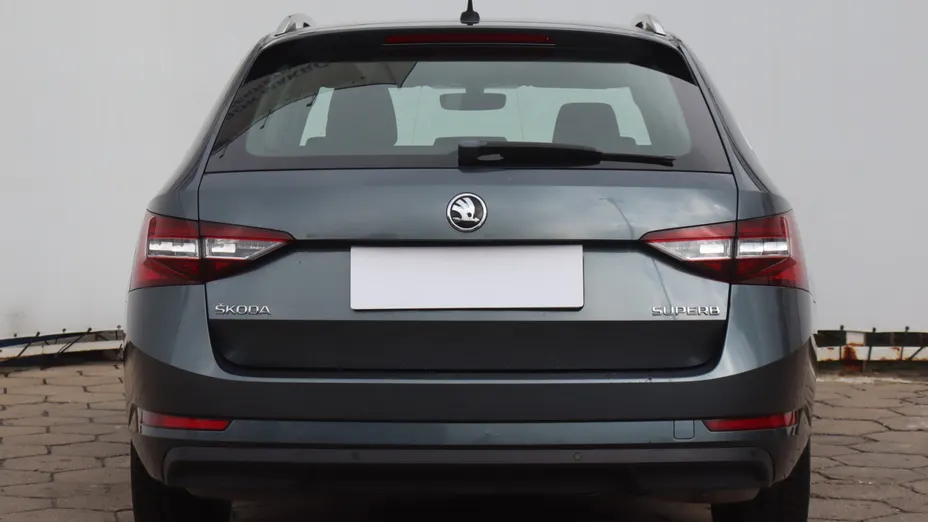 Skoda Superb -