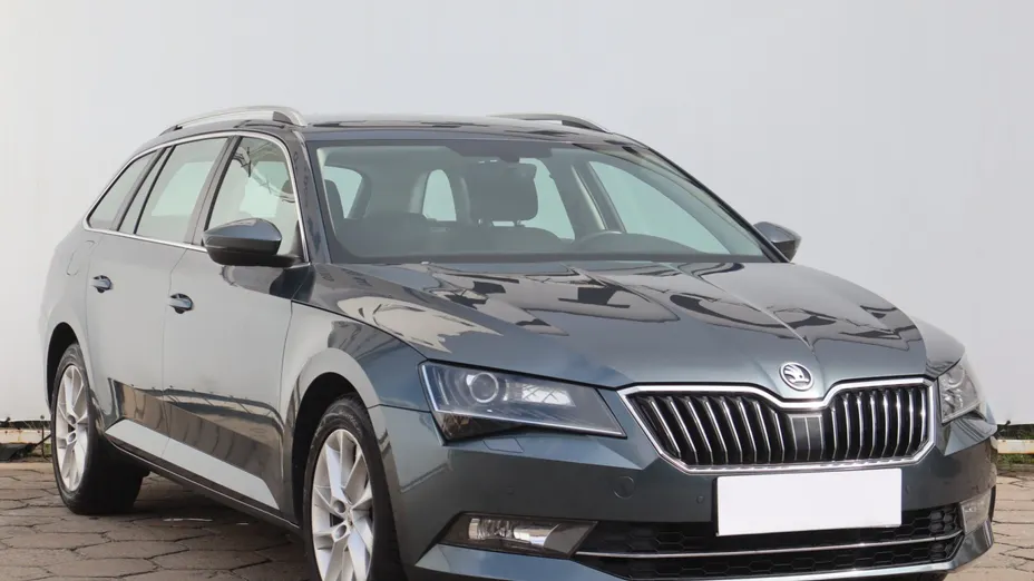 Skoda Superb -