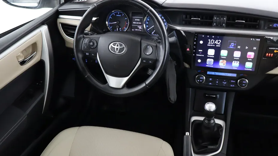 Toyota Corolla -