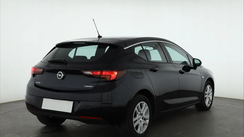 Opel Astra -