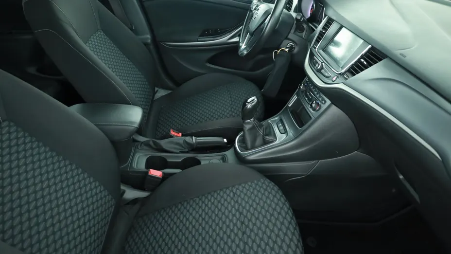 Opel Astra -