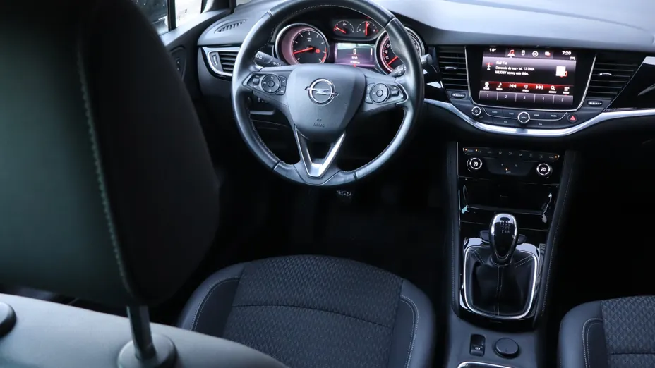 Opel Astra -