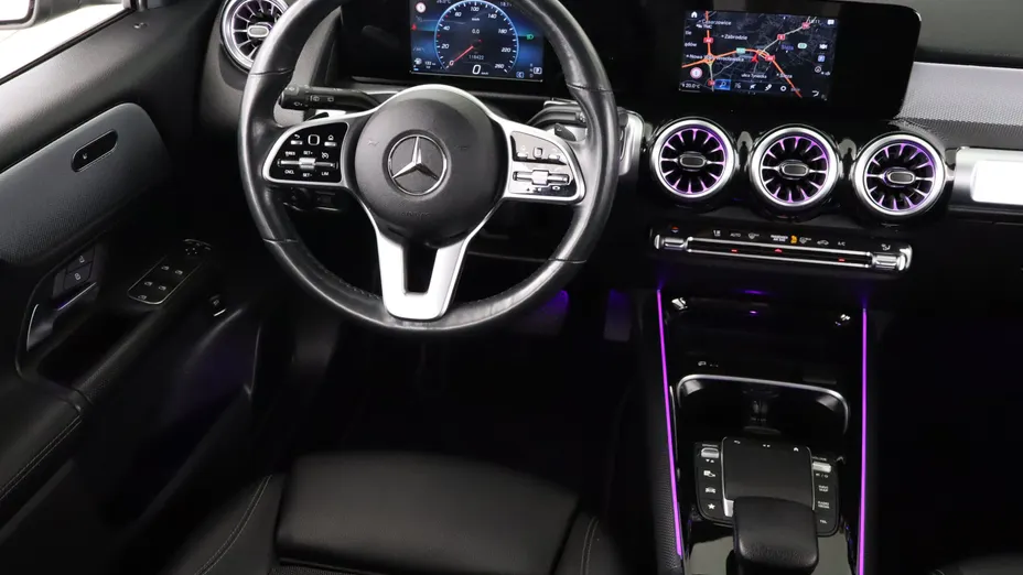 Mercedes GLB -