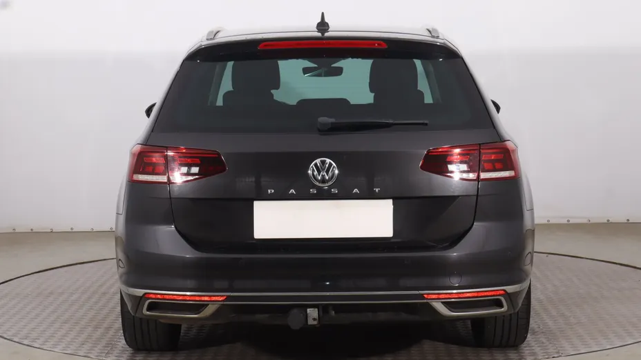 VW Passat -