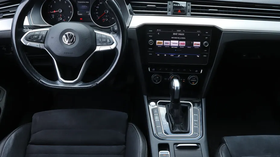 VW Passat -