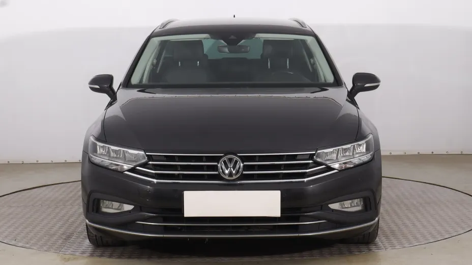VW Passat -