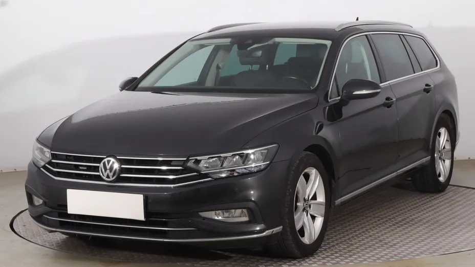 VW Passat -
