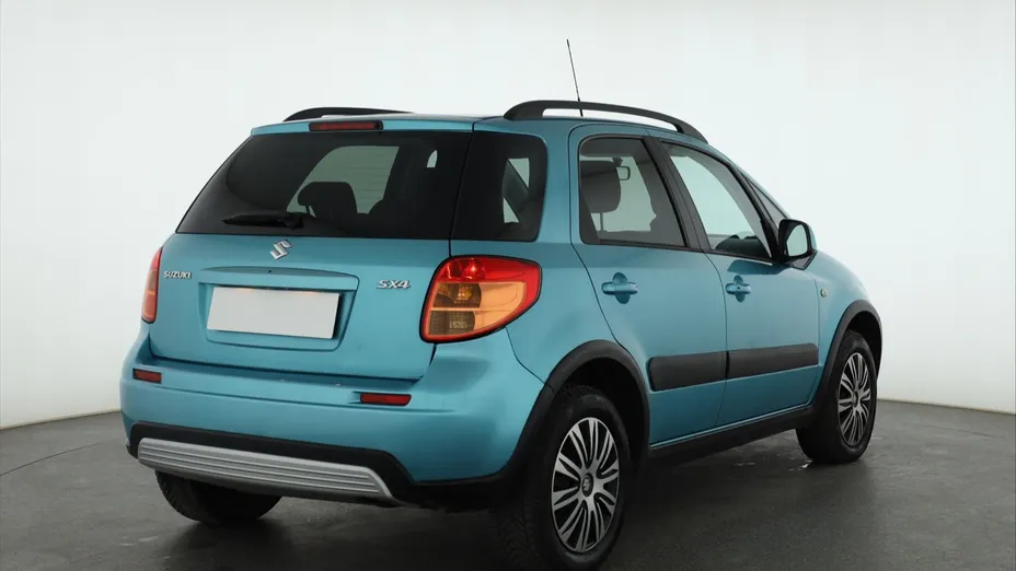 Suzuki SX4 -