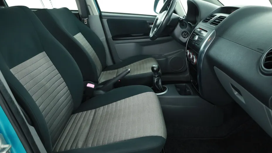 Suzuki SX4 -
