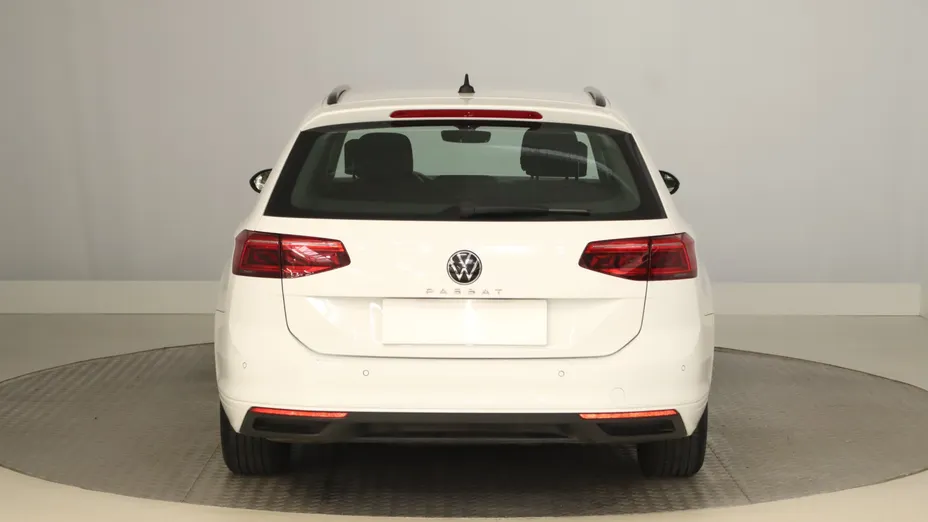 VW Passat -