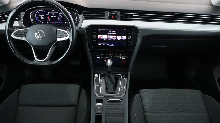 VW Passat -