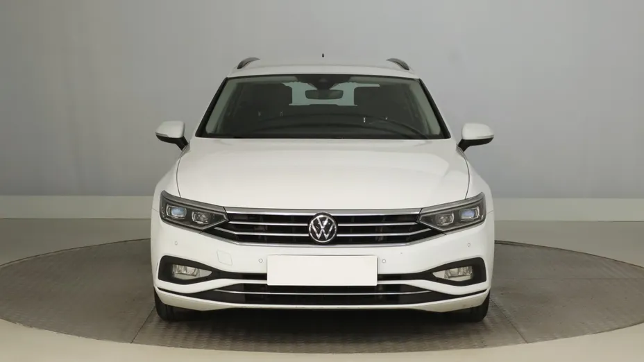 VW Passat -