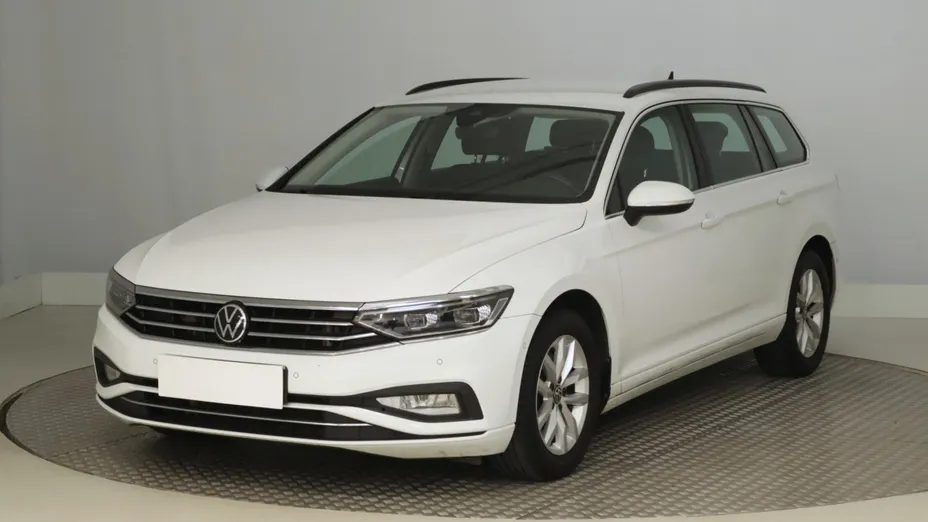 VW Passat -