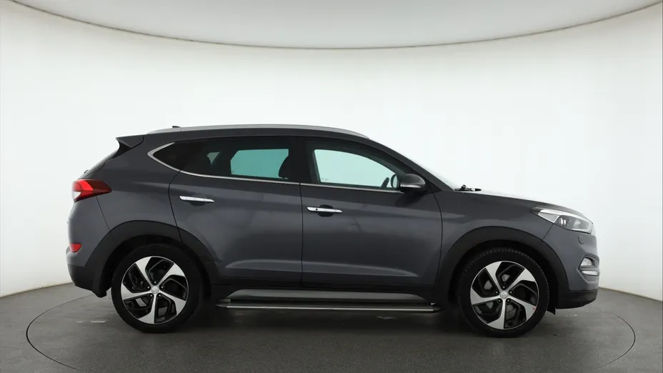 Hyundai Tucson -