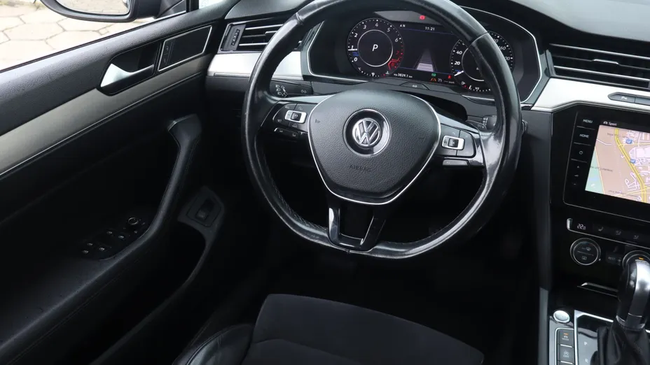 VW Passat -