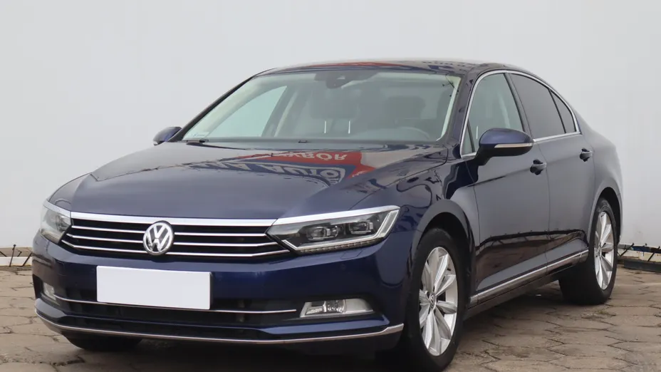 VW Passat -